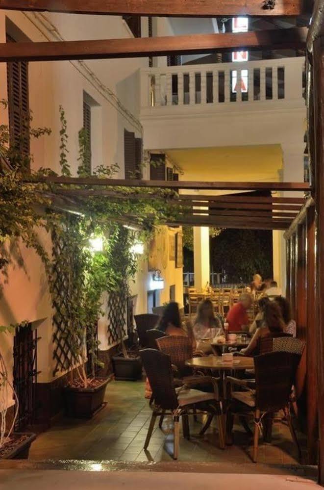 Hostal Atlanta Эл Аренал Экстерьер фото